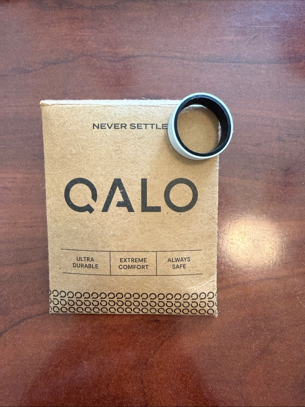 QALO Yoga  Silicone Ring in white with black Rim